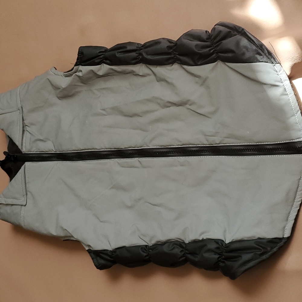 Good2Go ski dog jacket in Xl. Black/silver